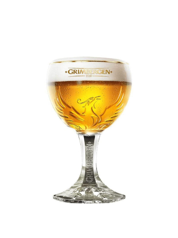 Verres à bière sur pied