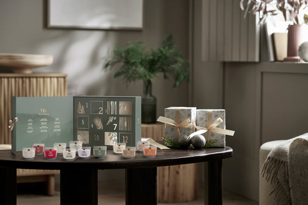 Calendrier de l'Avent WoodWick 12 Jours de Parfum - 12 Pièces - Bougie Parfumée en Verre - Mèche en Bois