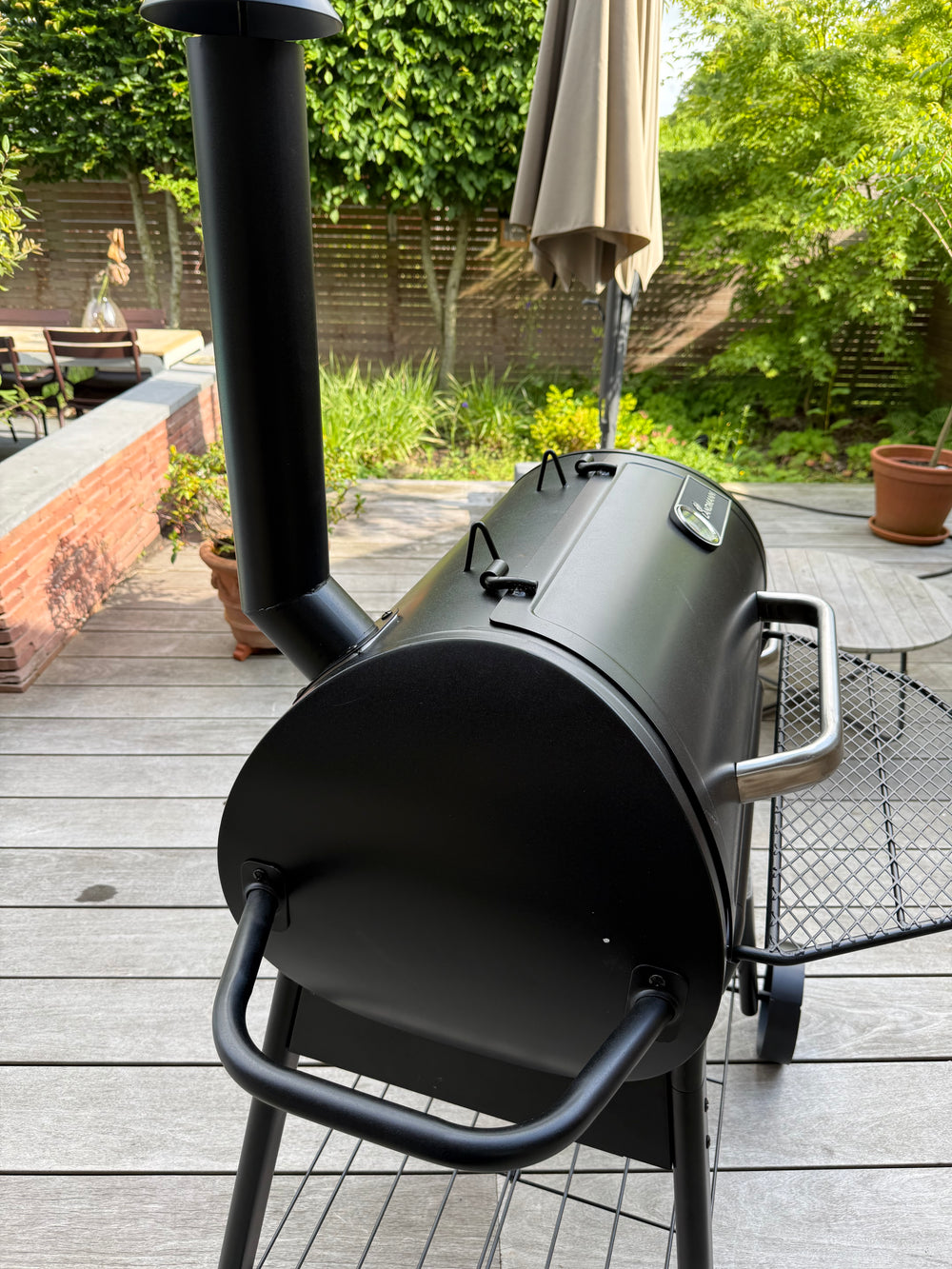 Landmann BBQ / Fumoir Vinson 200 - Barbecue à charbon - Surface de cuisson 70,5 x 39,5 cm