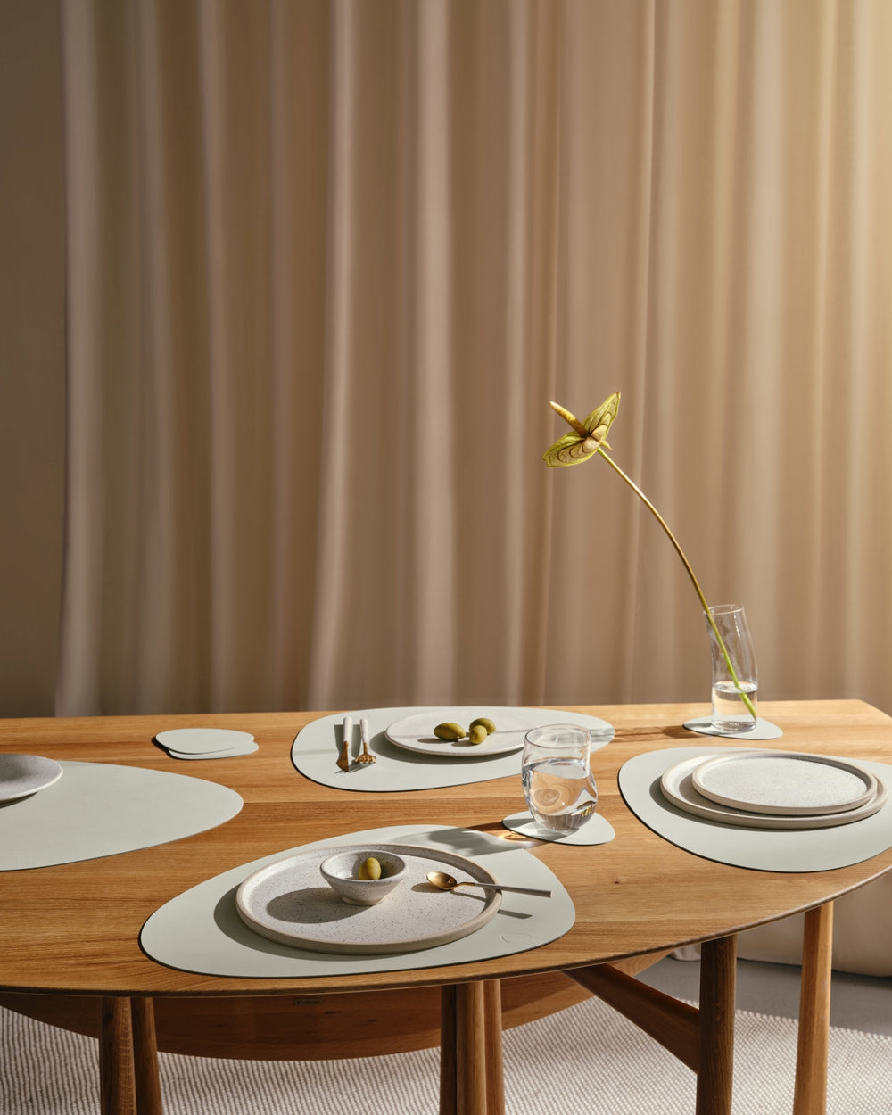 Ensemble de sets de table LIND DNA - en cuir - Nupo - 44 x 37 cm - 2 pièces