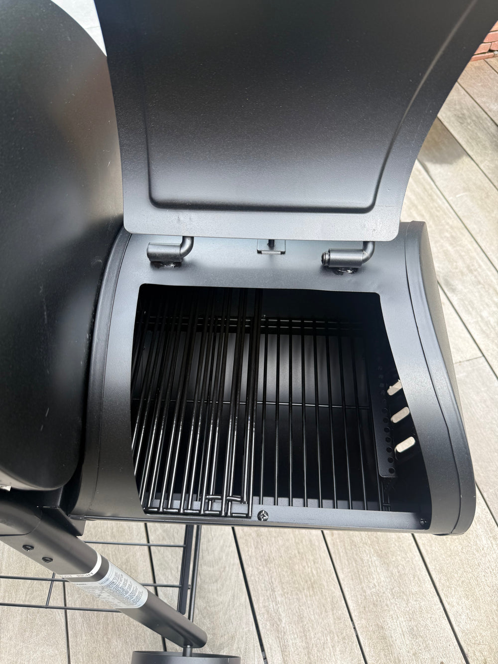 Landmann BBQ / Fumoir Vinson 200 - Barbecue à charbon - Surface de cuisson 70,5 x 39,5 cm