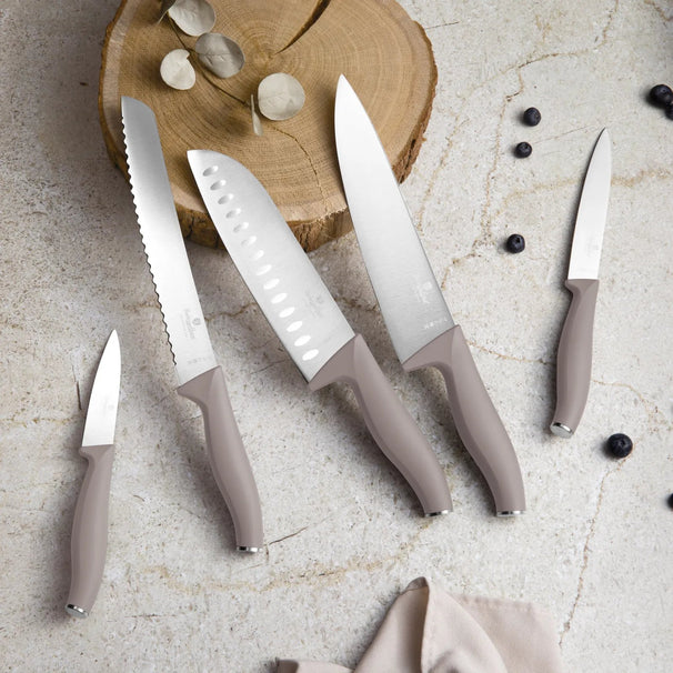 Ensemble de Couteaux avec Barre Magnétique en Bois d'Acacia BerlingerHaus Taupe - 6 pièces - Couteau de Chef, Couteau à Pain, Couteau Santoku, Couteau d'Office & Éplucheur