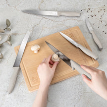 Ensemble de couteaux avec planche à découper BerlingerHaus mat crème 6 pièces - Couteau de chef, Couteau à pain, Couteau à viande, Couteau d'office & Éplucheur