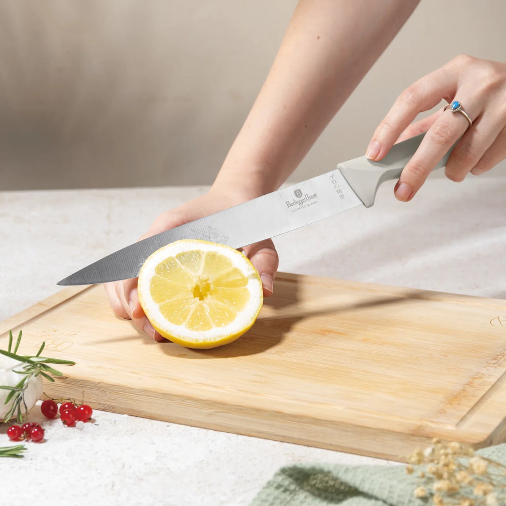 Ensemble de couteaux avec planche à découper BerlingerHaus mat crème 6 pièces - Couteau de chef, Couteau à pain, Couteau à viande, Couteau d'office & Éplucheur