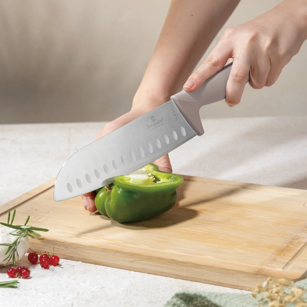 Ensemble de Couteaux avec Barre Magnétique en Bois d'Acacia BerlingerHaus Taupe - 6 pièces - Couteau de Chef, Couteau à Pain, Couteau Santoku, Couteau d'Office & Éplucheur