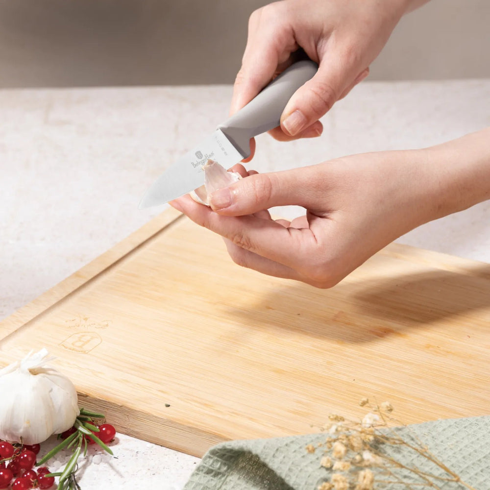 Ensemble de Couteaux avec Barre Magnétique en Bois d'Acacia BerlingerHaus Taupe - 6 pièces - Couteau de Chef, Couteau à Pain, Couteau Santoku, Couteau d'Office & Éplucheur