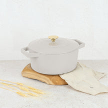 Cocotte BerlingerHaus Mat Crème - Fonte - ø 24 cm - compatible avec toutes les sources de chaleur - revêtement antiadhésif émaillé