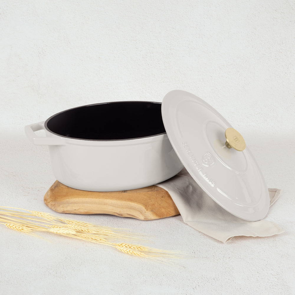 Cocotte en fonte BerlingerHaus Mat Crème Ovale 30 x 22 cm - adapté à toutes les sources de chaleur - revêtement émaillé antiadhésif