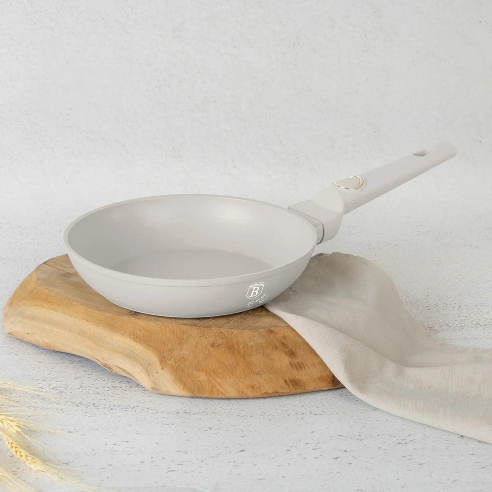 Poêle à Frire BerlingerHaus Mat Crème ø 20 cm - compatible avec toutes les sources de chaleur - revêtement antiadhésif standard
