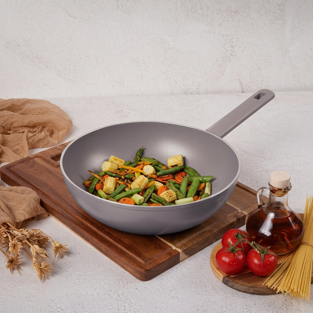Wok BerlingerHaus Taupe ø 28 cm - compatible avec toutes les sources de chaleur - revêtement antiadhésif standard