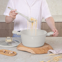 Set d'ustensiles de cuisine avec support BerlingerHaus mat crème - silicone - 6 pièces