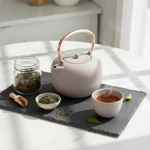 Théière BerlingerHaus avec filtre en inox – Taupe – fonte – 1 litre