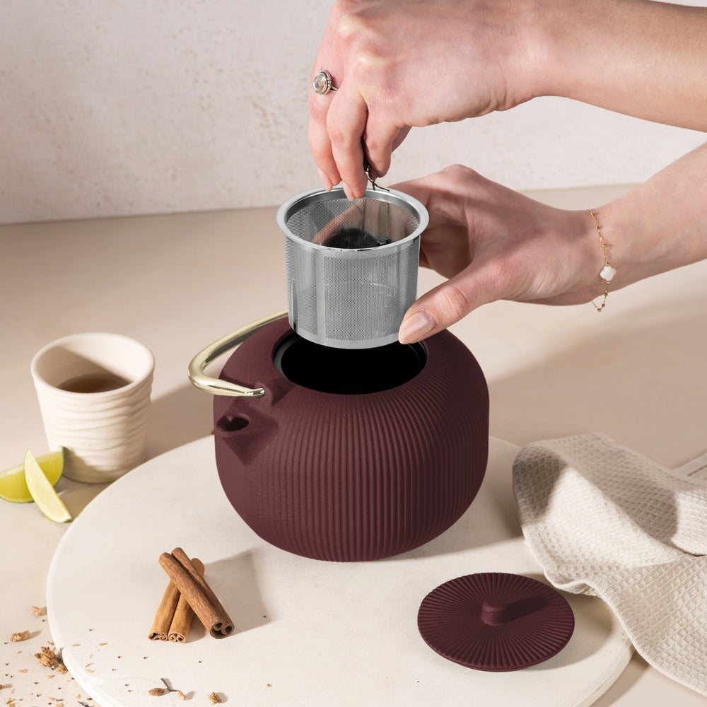 Théière en Fonte avec filtre en inox BerlingerHaus mat Bordeaux - 1 litre
