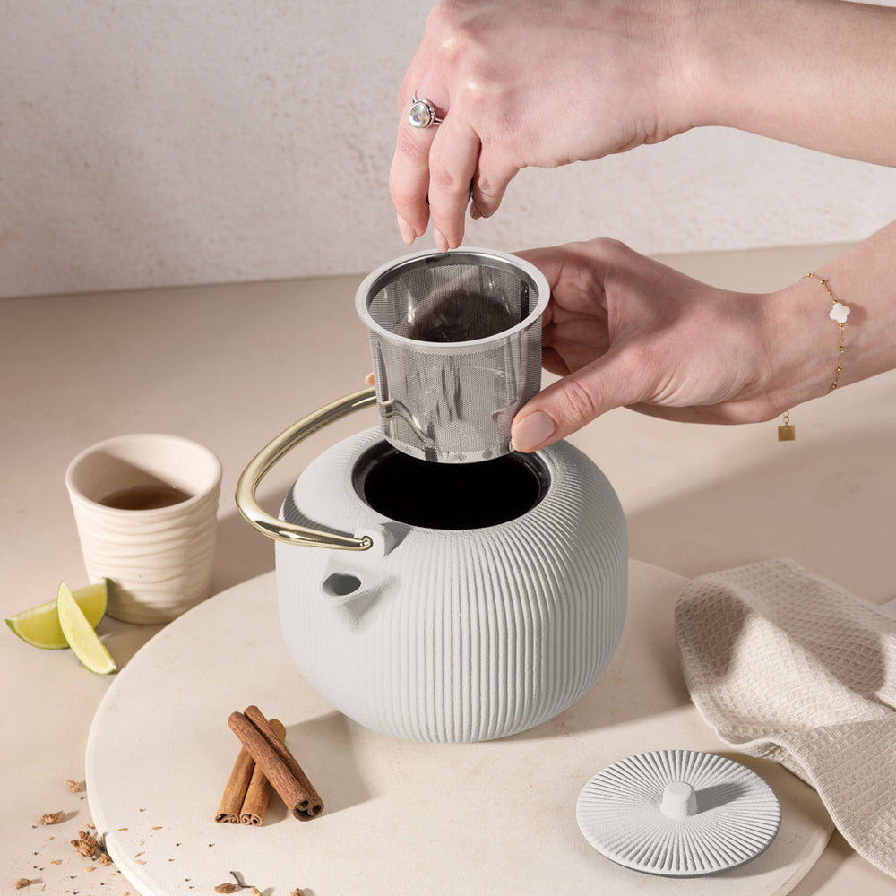 Théière BerlingerHaus avec filtre en inox - Mat crème - Fonte - 1 litre