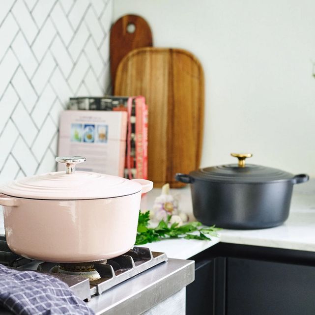 À quoi faut-il faire attention lors de l'achat d'une poêle à frire ?