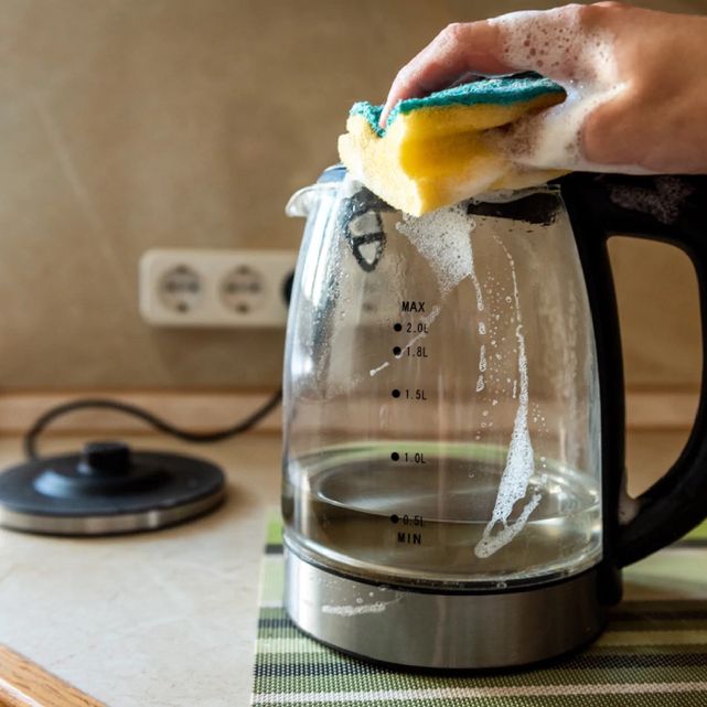 Pourquoi faut-il nettoyer une bouilloire ?