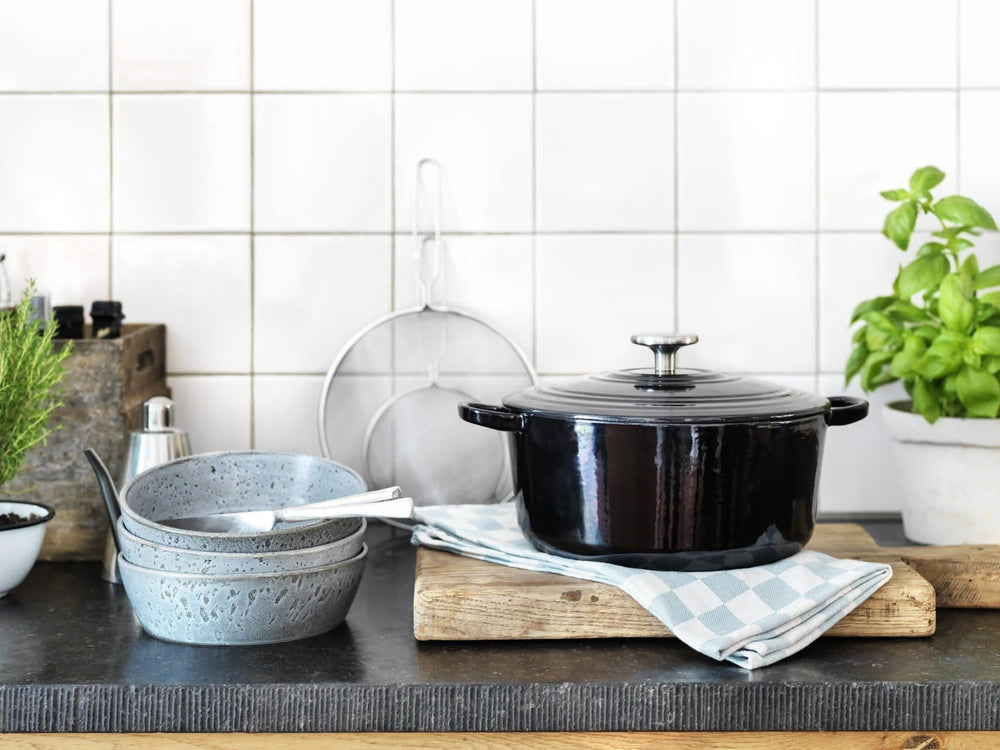 Cocotte BK Bourgogne Jet Black Fonte ø 24 cm / 4,2 litre - émail antiadhésif