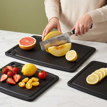 Planche à découper Hendi antidérapante - compatible lave-vaisselle - fibre de bois noir - 44 x 32,5 cm