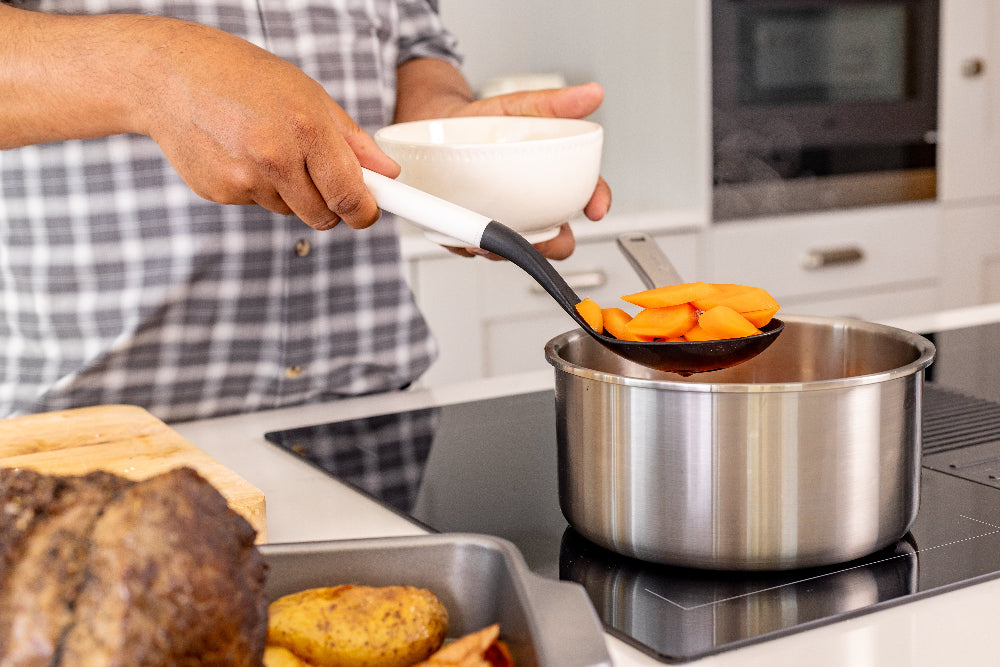 Cuillère KitchenAid - Cuillère à légumes - Classic Porcelaine Blanche - 34 cm