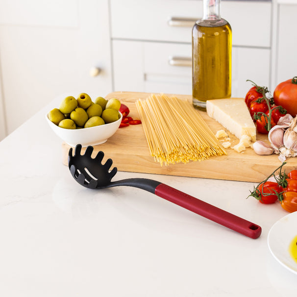 Cuillère à spaghetti KitchenAid - Pelle à pâtes - Classic Rouge Empire - 34 cm