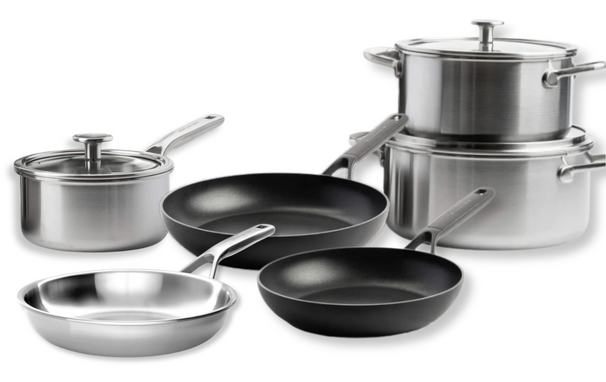 Ensemble de casseroles KitchenAid Multi-Ply Stainless Steel 6-pièces : casserole ø 20 et 24 cm, casserole ø 16 cm et poêle ø 24 cm + poêle Classic Forged ø 24 et 28 cm
