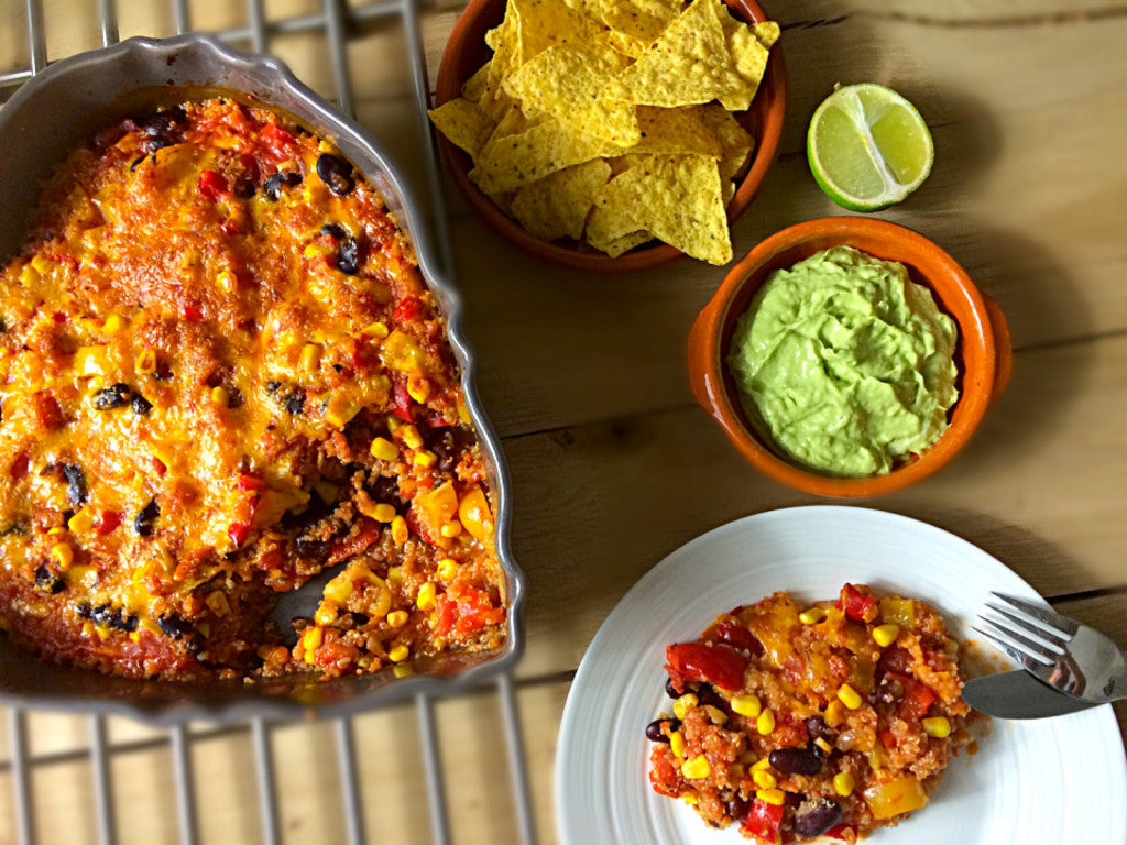 Un gratin mexicain nourrissant et savoureux au quinoa et aux haricots rouges