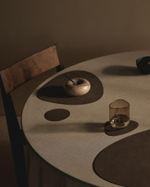 Ensemble de sets de table LIND DNA - en cuir - Nupo - 44 x 37 cm - 2 pièces