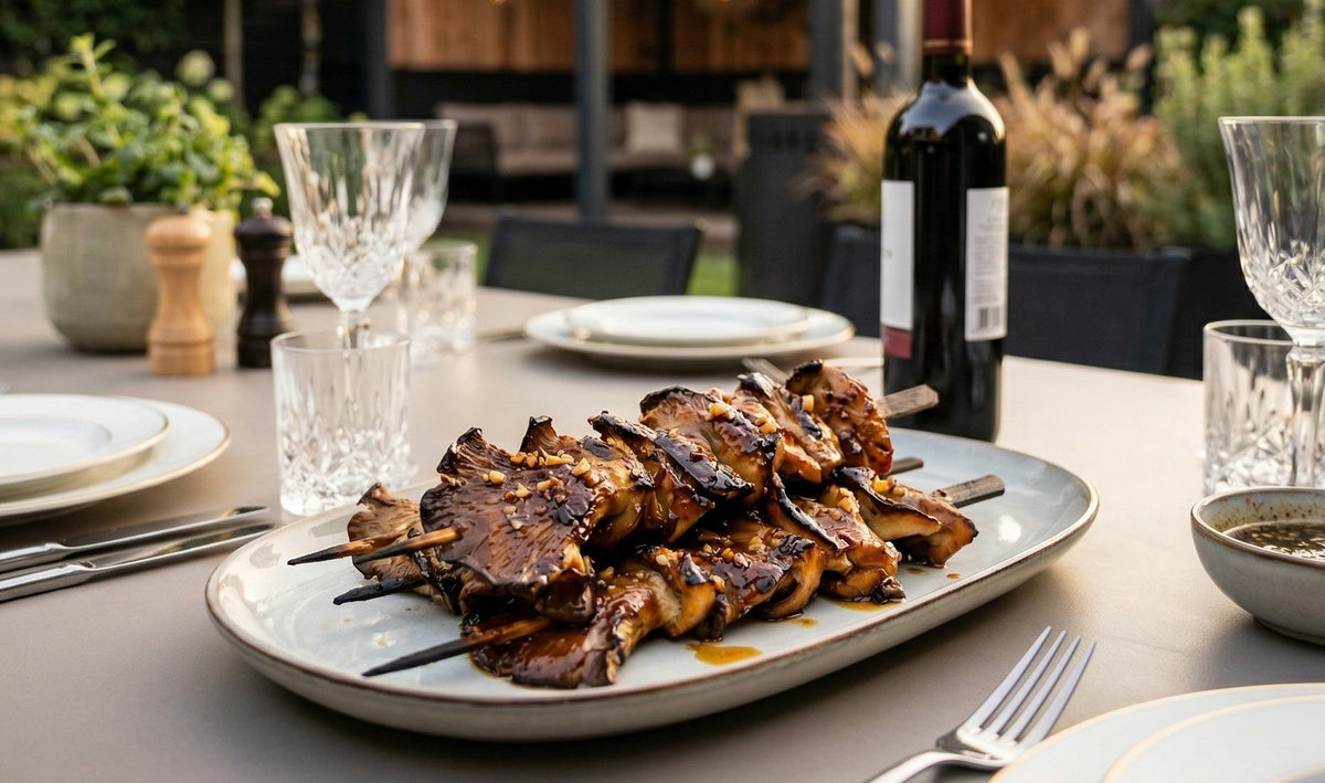 Plein d'umami, juteuses à l’intérieur et légèrement caramélisées à l’extérieur. La brochette végétarienne parfaite pour le barbecue
