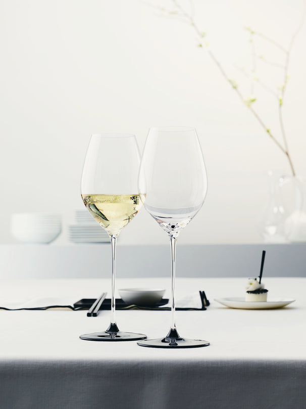 Verre à vin blanc Riedel Fatto A Mano Black Tie - Sauvignon Blanc / Champagne - 464 ml