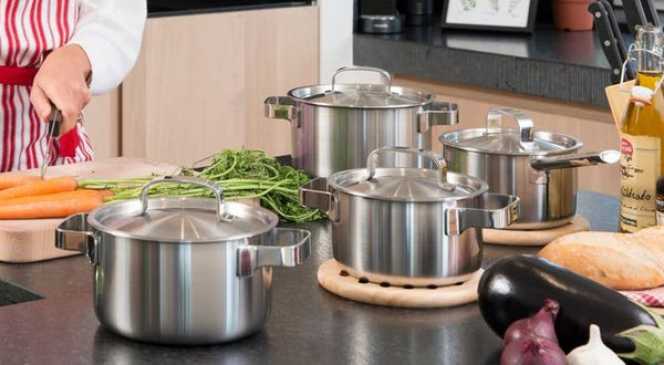 Set de Pôeles et Casseroles Sola
