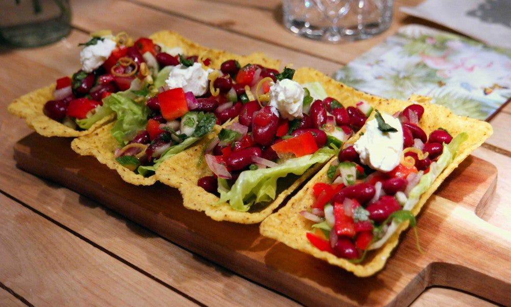 Salade de haricots fraîche dans une tacocup croustillante
