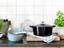 Batterie de cuisine BK Bourgogne Jet Black Fonte 3 pièces - Cocotte ø 24, 28 cm & Poêle-gril 26x26 cm - compatible avec toutes les sources de chaleur