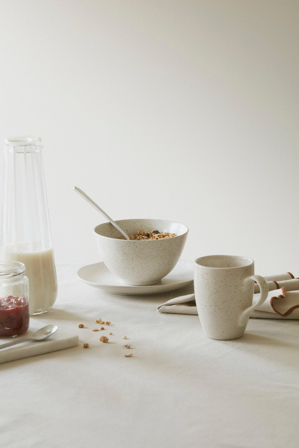 Ensemble de petit-déjeuner Broste Copenhagen Nordic Vanilla 6 pièces / 2 personnes - 2 assiettes à petit-déjeuner, 2 bols et 2 tasses