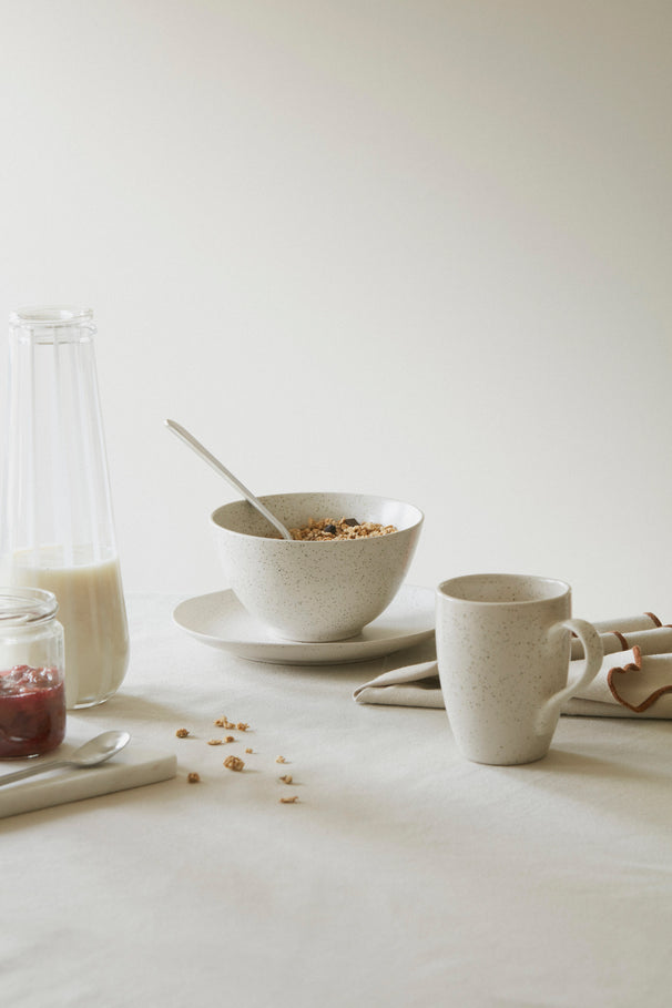 Ensemble de petit-déjeuner Broste Copenhagen Nordic Vanilla 12 pièces / 4 personnes - 4 assiettes à petit-déjeuner, 4 bols et 4 tasses