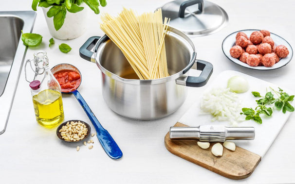 Ensemble de casseroles BK Flow Cool 5 pièces - en inox - Casseroles ø 16, 18, 20, 24 & 16 cm