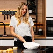Cook & Pan Koekenpannenset Go Ivory Crème 3-delig - ø 20, 24 & 28 cm - sfeerbeeld 2