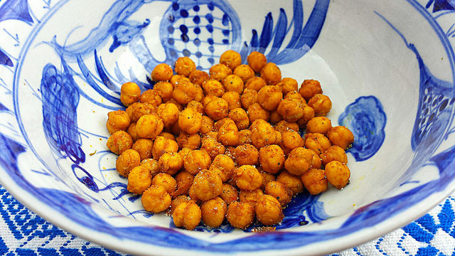 Pois chiches croustillants avec un mélange d'épices relevé