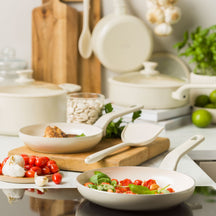 GreenPan Koekenpan Essence Pro Clay ø 30 cm - sfeerbeeld 1