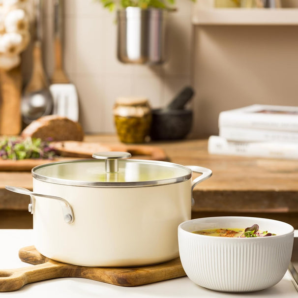Faitout KitchenAid Aluminium Almond Cream ø 20 cm / 3,1 Litres - revêtement antiadhésif céramique
