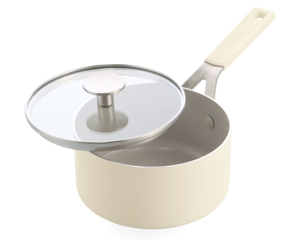 Casserole KitchenAid Aluminium Almond Cream ø 16 cm / 1,6 Litre - avec couvercle - revêtement antiadhésif céramique
