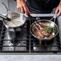 Ensemble de poêles KitchenAid - Acier inoxydable Multi-Ply - ø 24 et 28 cm - sans revêtement antiadhésif