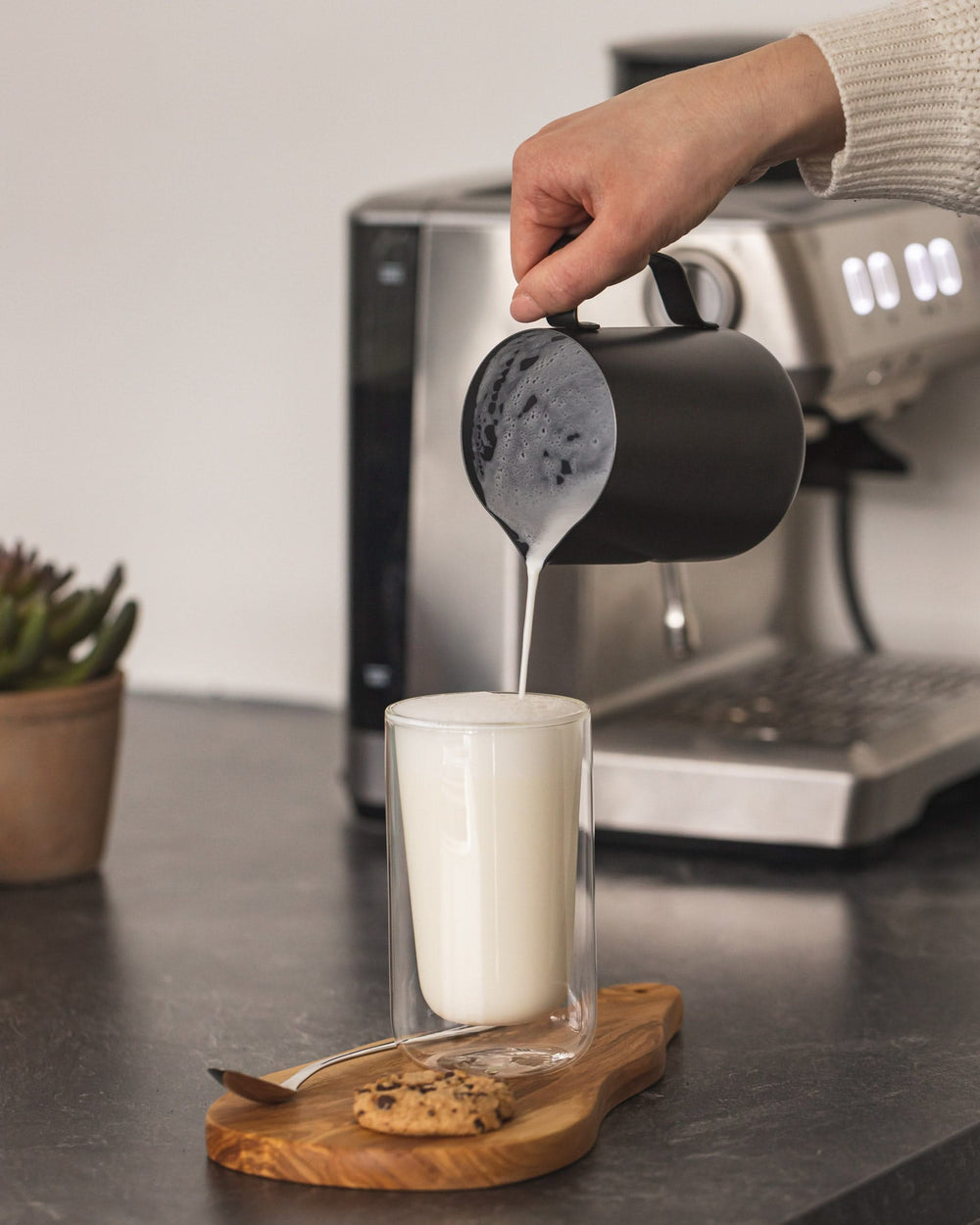 Pot à mousse de lait Jay Hill - Pichet à lait - Coffee Barista - 600 ml