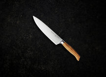 Messermeister Koksmes Oliva Luxe Olijfhout 20 cm - sfeerbeeld 1