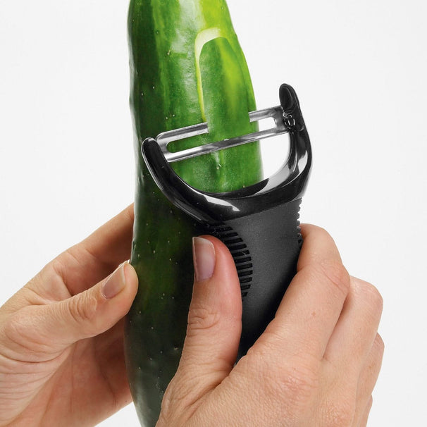 Éplucheur OXO Good Grips - Éplucheur en Y - Lame en inox - 13,6 cm