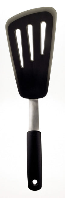 Spatule à omelette OXO - Spatule de cuisine en Santoprene - 355 mm