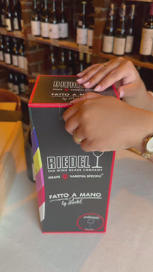 Verre à vin rouge Riedel Fatto A Mano Performance - Pinot Noir - Pied noir - 830 ml