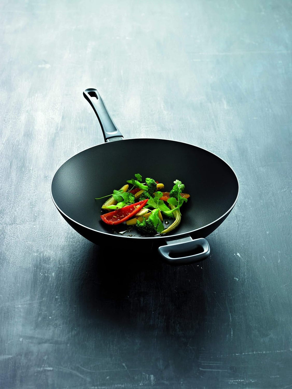 Wok SCANPAN Classic Induction ø 32 cm - adapté à toutes les sources de chaleur - revêtement antiadhésif standard