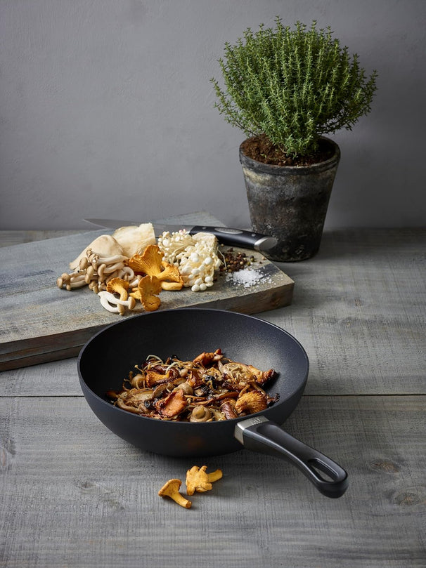 Wok SCANPAN Classic Induction ø 24 cm - compatible avec toutes les sources de chaleur - revêtement antiadhésif standard
