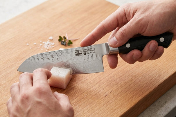 Couteau Santoku Yaxell Zen 12,5 cm - Acier damassé inoxydable 37 plis - Manche en Micarta de toile