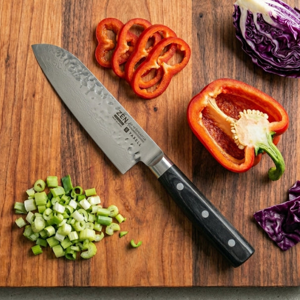 Couteau Santoku Yaxell Zen 16,5 cm - Acier damassé inoxydable 37 plis - Manche en Micarta de toile